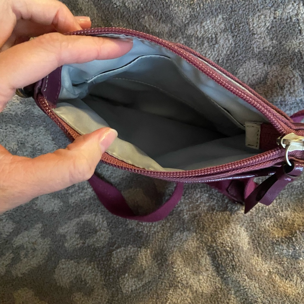 Coach mini cross-body - Picture 3 of 5